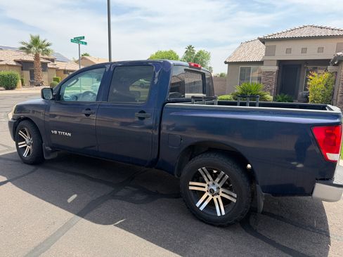 Used 2007 Nissan Titan XE w/ Preferred Pkg image 12