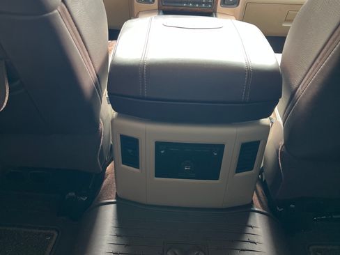 Used 2016 RAM 1500 Laramie Longhorn w/ Convenience Group image 18