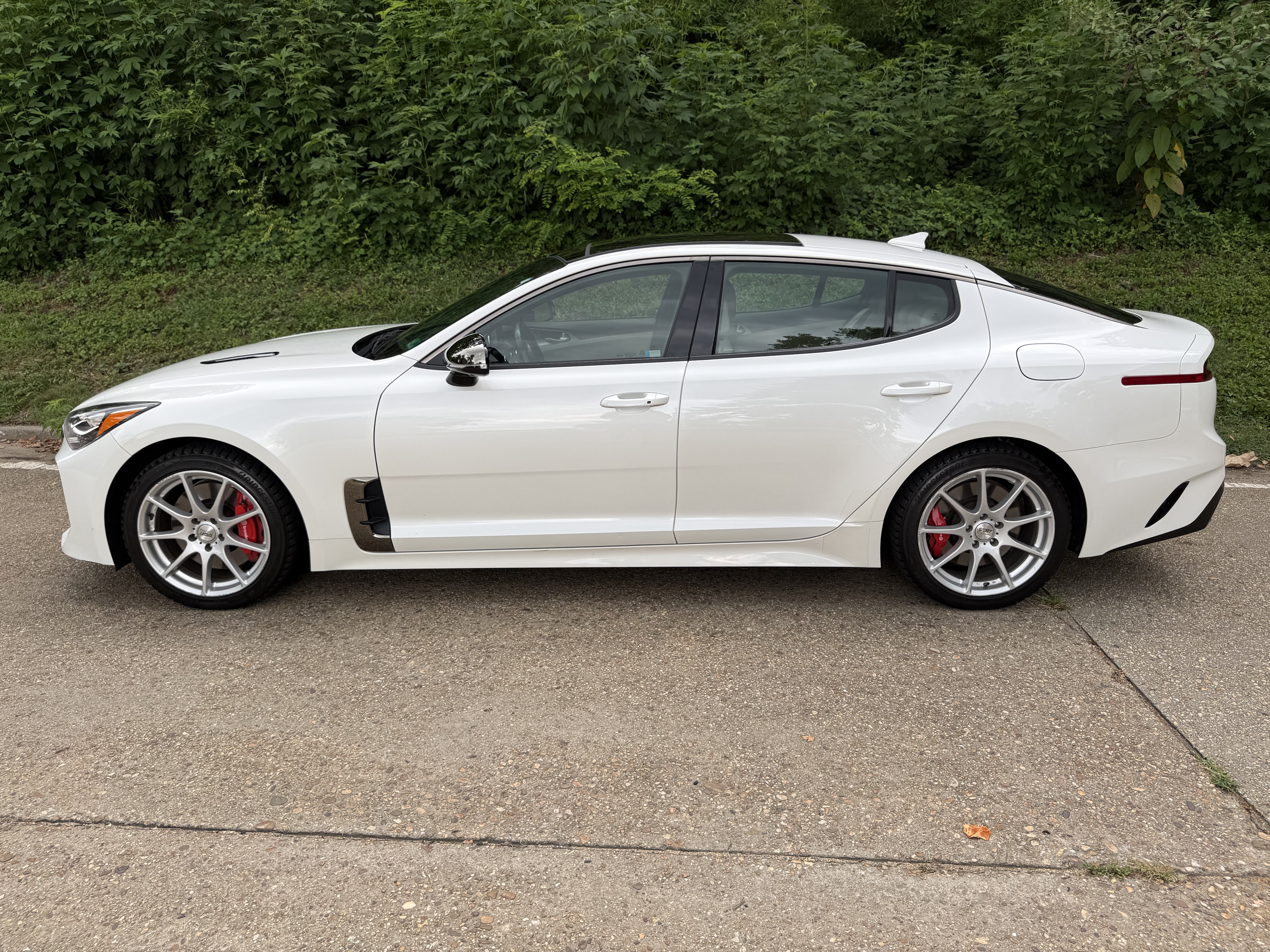Used 2019 Kia Stinger GT2 AWD/4WD image 9