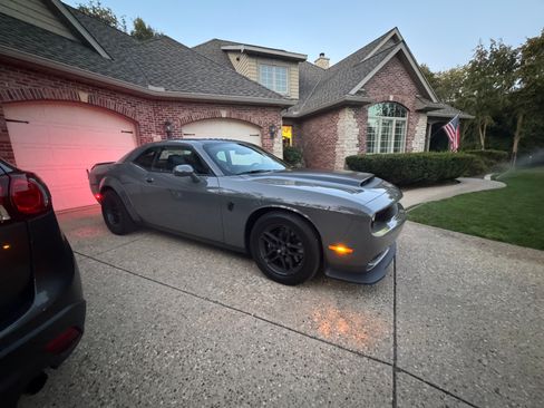 Used 2023 Dodge Challenger SRT Hellcat Redeye RWD image 4