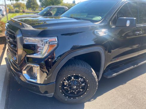 Used 2020 GMC Sierra 1500 AT4 w/ AT4 Premium Package AWD/4WD image 1