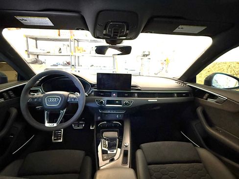 Used 2024 Audi RS 5 Sportback image 2