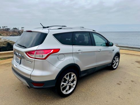Used 2014 Ford Escape Titanium w/ Equipment Group 401A image 9