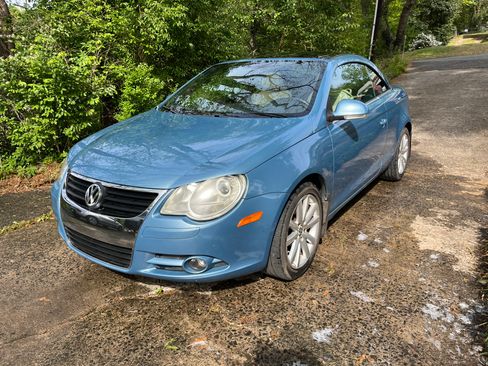 Used 2008 Volkswagen Eos 2.0T image 2