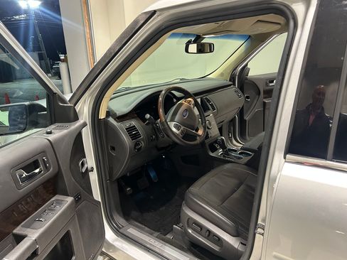 Used 2018 Ford Flex Limited image 6