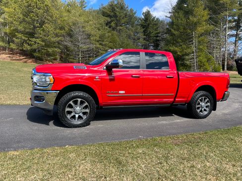 Used 2022 RAM 2500 Limited AWD/4WD image 1