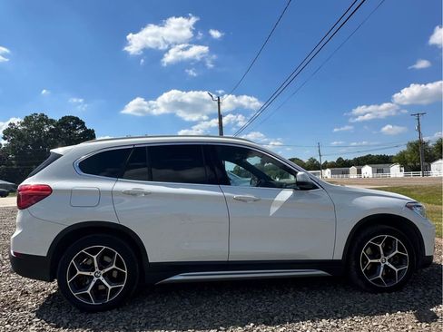 Used 2018 BMW X1 sDrive28i w/ Convenience Package image 4