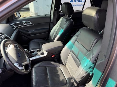 Used 2014 Ford Explorer XLT w/ Equipment Group 202A image 15
