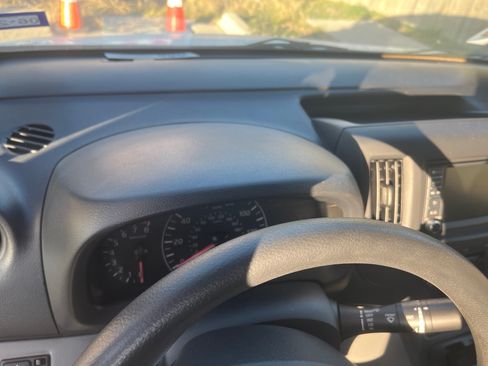 Used 2020 Nissan NV200 SV w/ Back Door Glass Package image 11