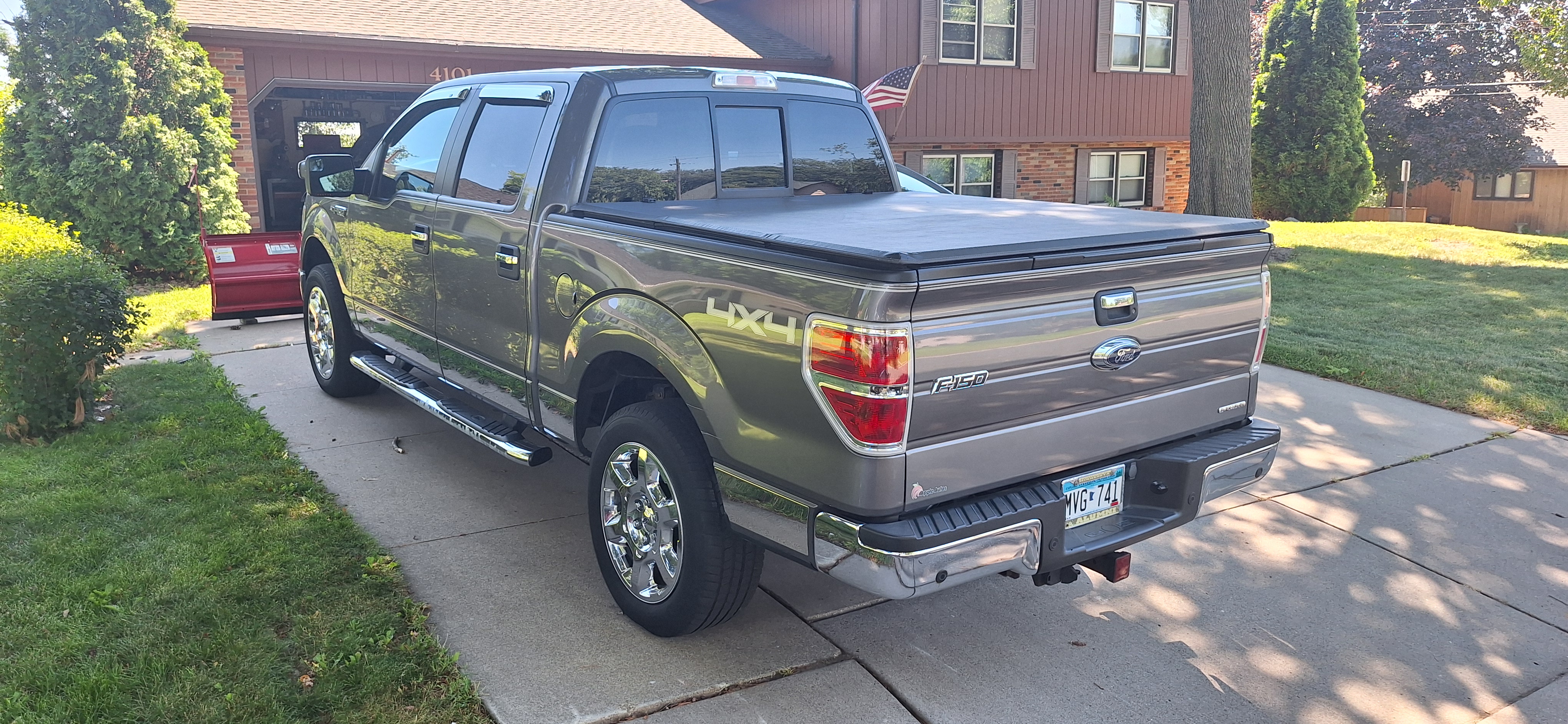 Used 2013 Ford F150 XLT w/ Luxury Equipment Group AWD/4WD image 10