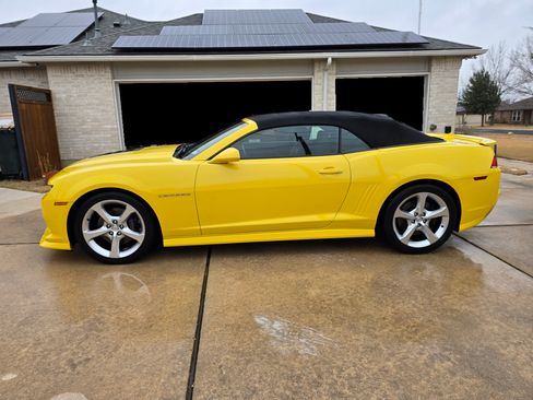 Used 2015 Chevrolet Camaro SS image 4
