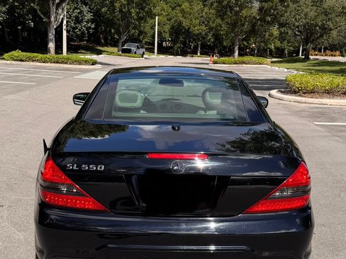 Used 2009 Mercedes-Benz SL 550 image 6