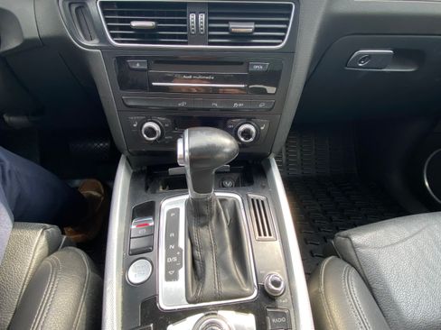 Used 2013 Audi Q5 2.0T Prestige w/ Sport Interior Pkg image 12