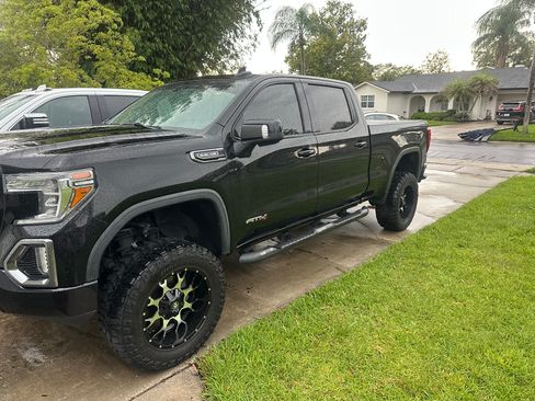 Used 2020 GMC Sierra 1500 AT4 w/ AT4 Preferred Package AWD/4WD image 2