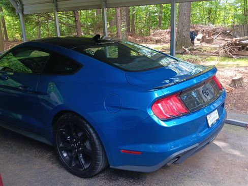 Used 2020 Ford Mustang Coupe w/ Black Accent Package image 4