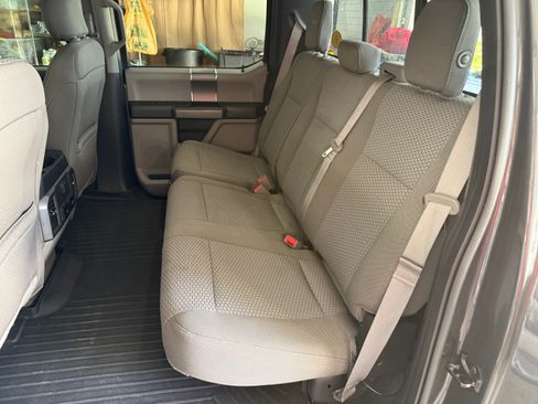 Used 2018 Ford F150 XLT w/ Equipment Group 302A Luxury AWD/4WD image 24