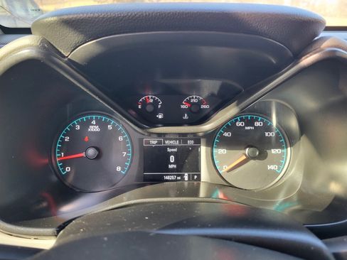 Used 2021 Chevrolet Colorado W/T w/ Custom Special Edition image 8