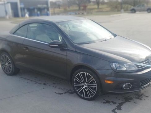 Used 2015 Volkswagen Eos Final Edition image 11