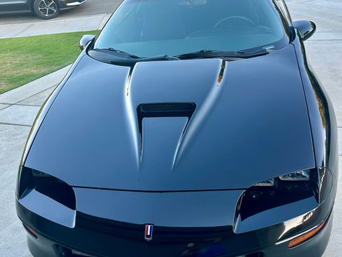 Used 1996 Chevrolet Camaro Z28 RWD image 9