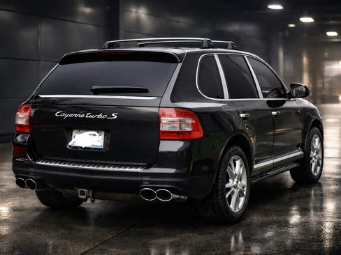 Used 2006 Porsche Cayenne Turbo S image 5