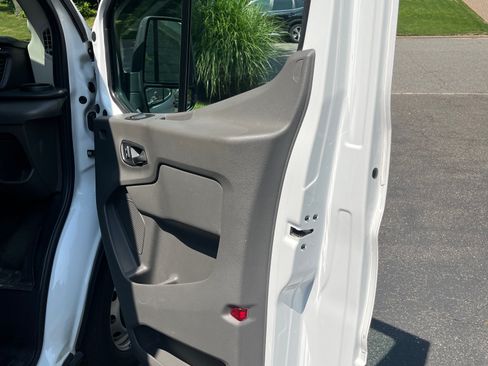 Used 2022 Ford Transit 250 148 High Roof Extended RWD image 19