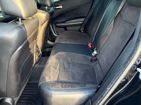 Used 2015 Dodge Charger R/T image 10