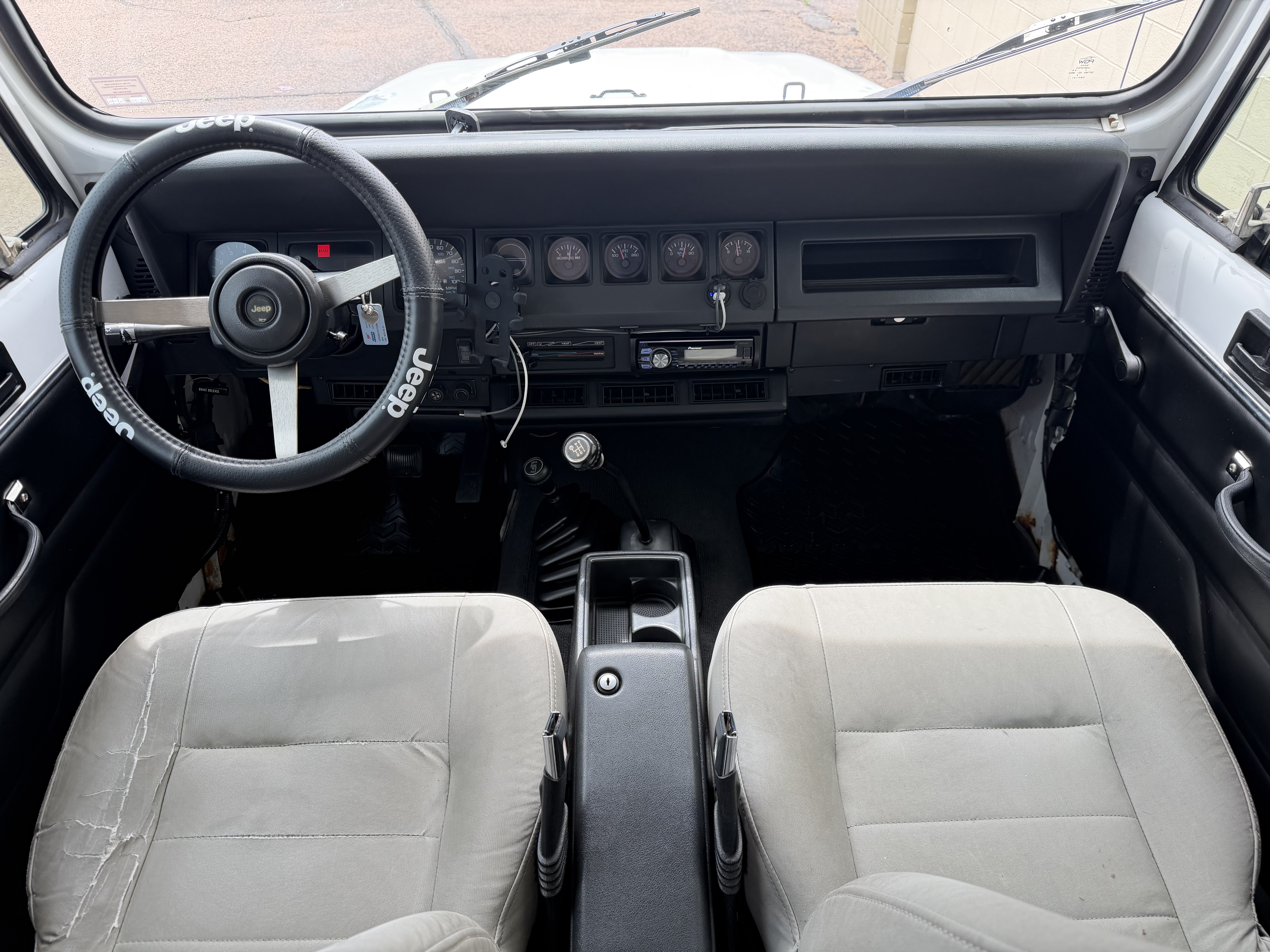Used 1994 Jeep Wrangler SE AWD/4WD image 21