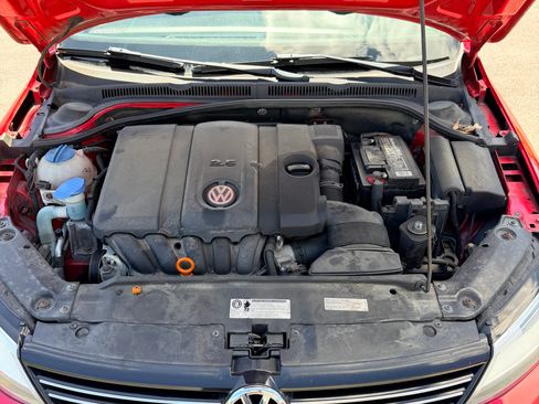 Used 2013 Volkswagen Jetta SE FWD image 20