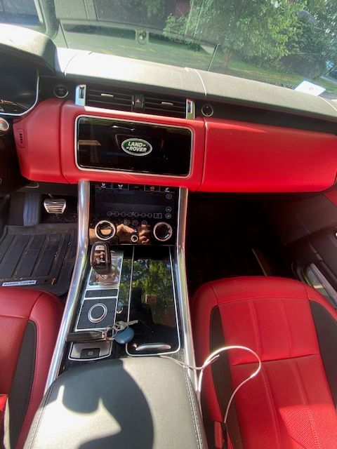 Used 2019 Land Rover Range Rover Sport Supercharged AWD/4WD image 9