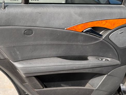 Used 2009 Mercedes-Benz E 350 Sedan image 21