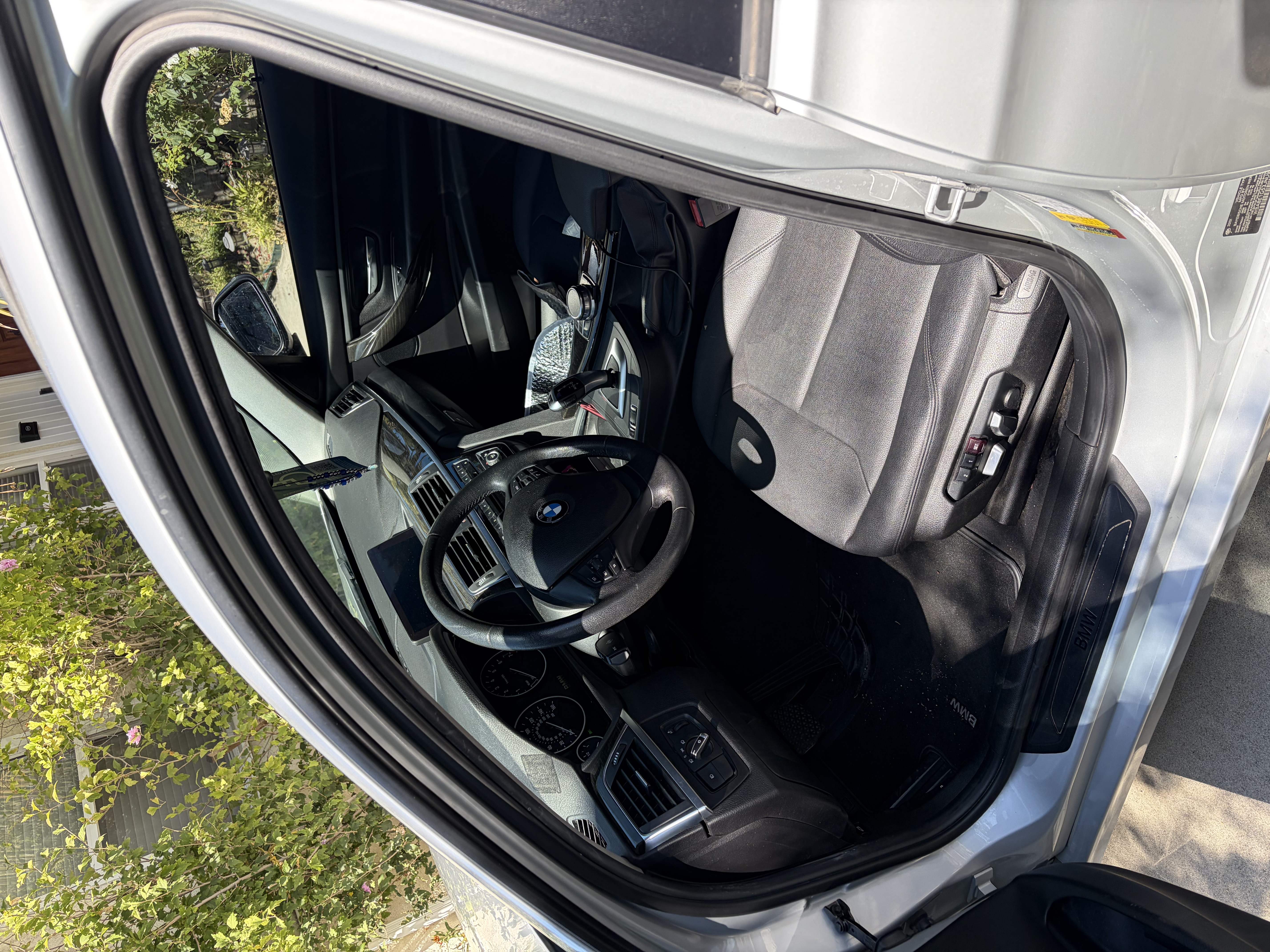 Used 2018 BMW 320i Sedan RWD image 9