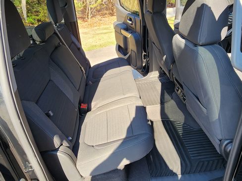 Used 2021 GMC Sierra 1500 Elevation image 9