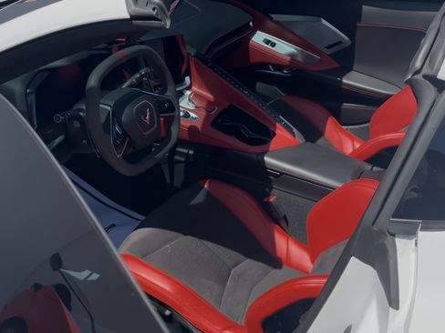 Used 2021 Chevrolet Corvette Stingray Preferred Cpe w/ 2LT image 13