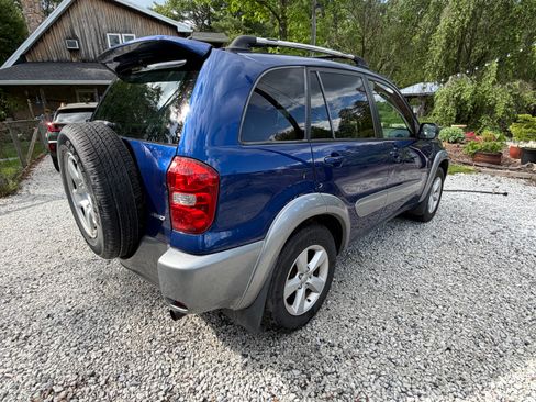 Used 2004 Toyota RAV4 4WD image 9
