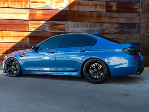 Used 2013 BMW M5 image 2
