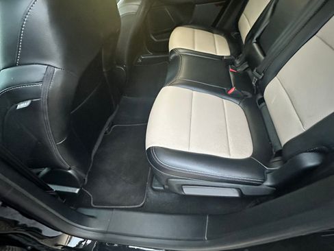 Used 2021 Ford Escape Titanium w/ Titanium Elite Package AWD/4WD image 12