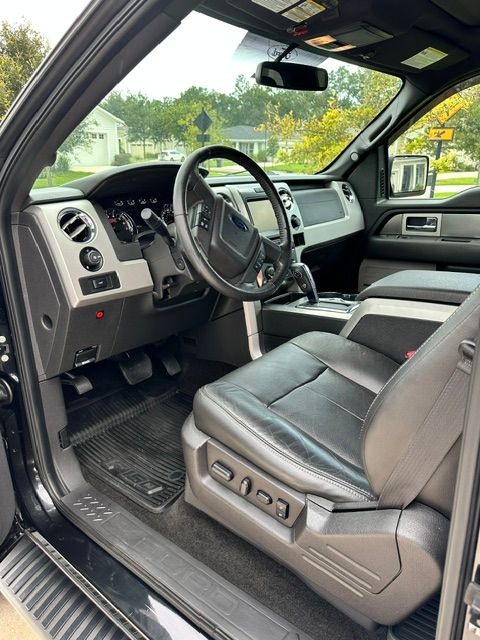 Used 2014 Ford F150 FX4 w/ Equipment Group 402A Luxury AWD/4WD image 9