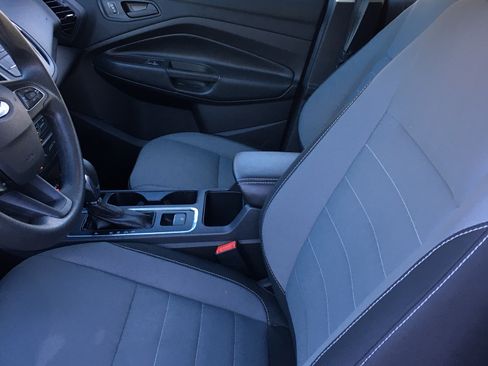 Used 2018 Ford Escape S image 6