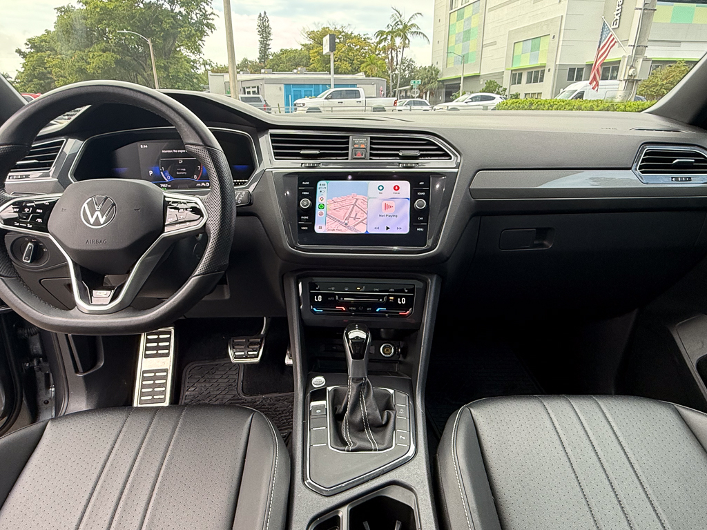 Used 2024 Volkswagen Tiguan SE R-Line FWD image 28