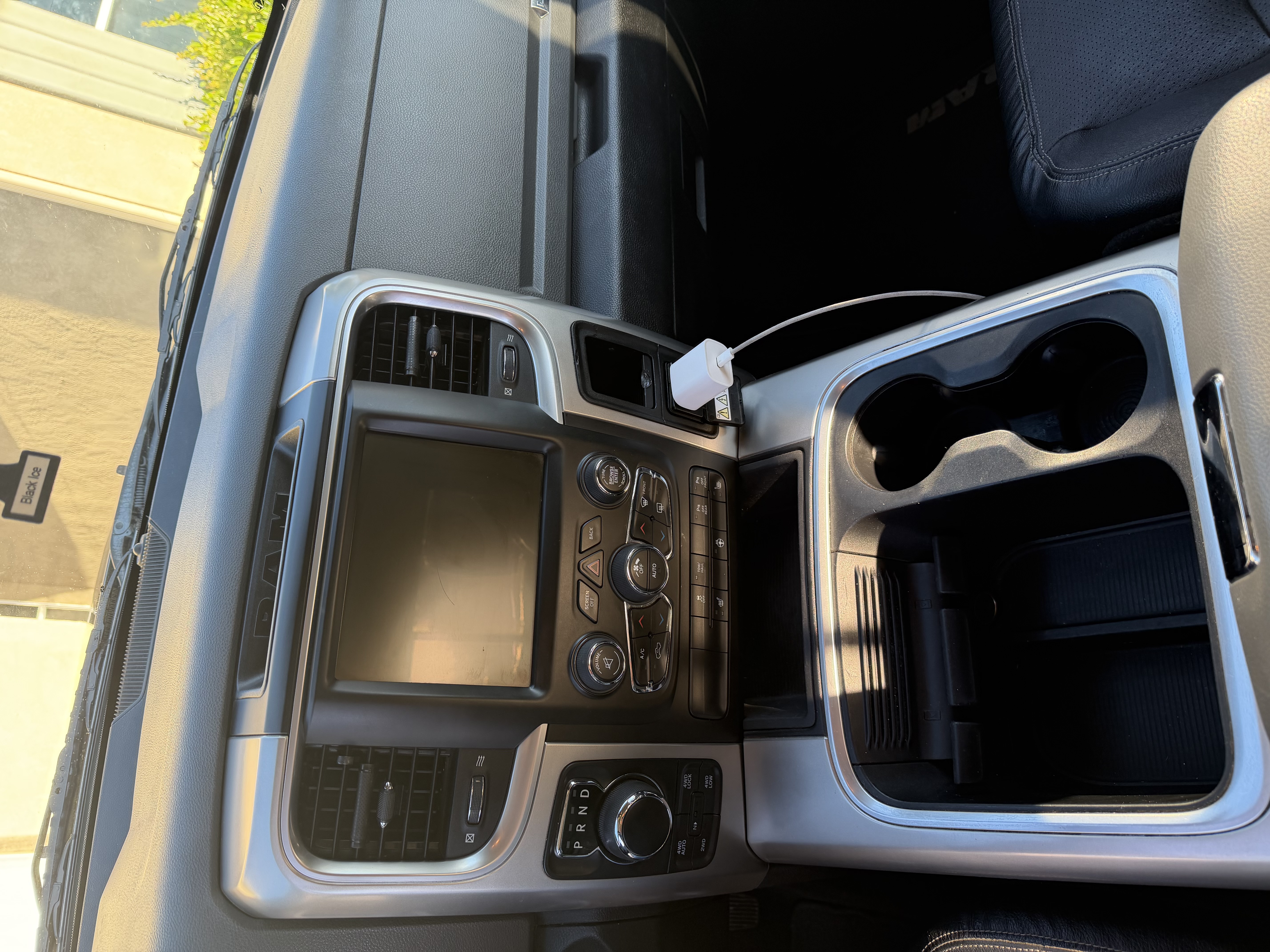 Used 2017 RAM 1500 Lone Star AWD/4WD image 4