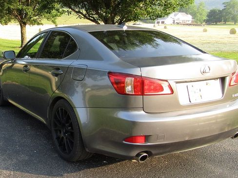 Used 2012 Lexus IS 250 w/ Preferred Accessory Package image 4