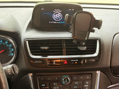 Used 2015 Buick Encore Premium image 11