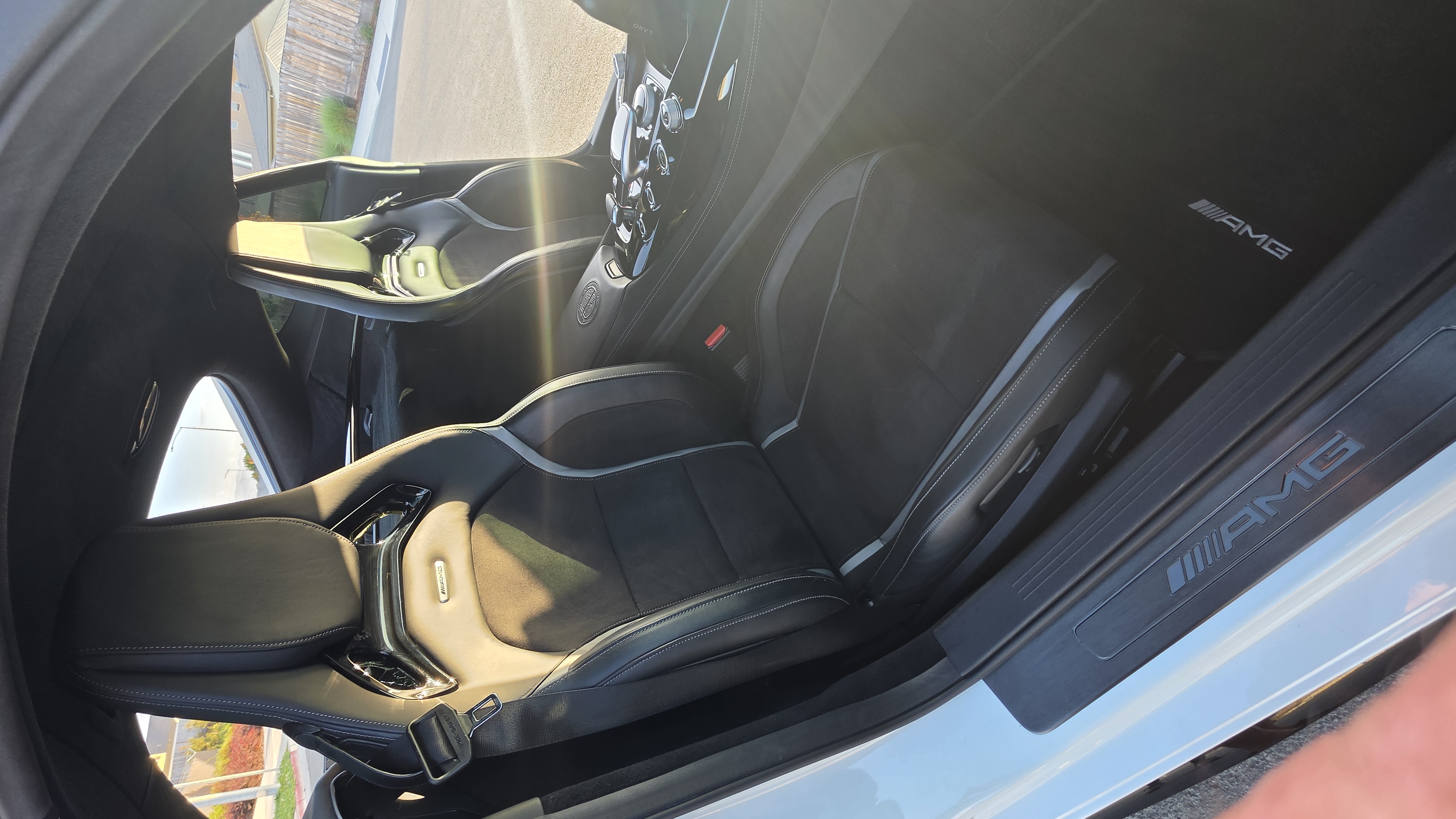 Used 2018 Mercedes-Benz AMG GT R image 8