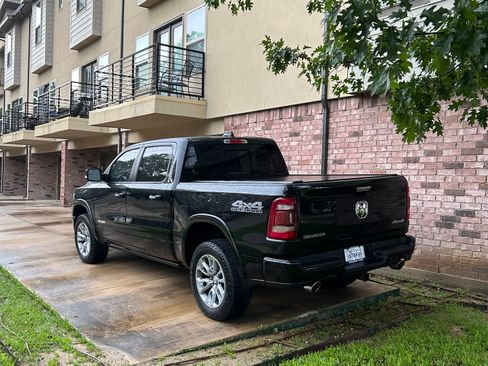 Used 2021 RAM 1500 Laramie w/ Laramie Southwest Edition image 6