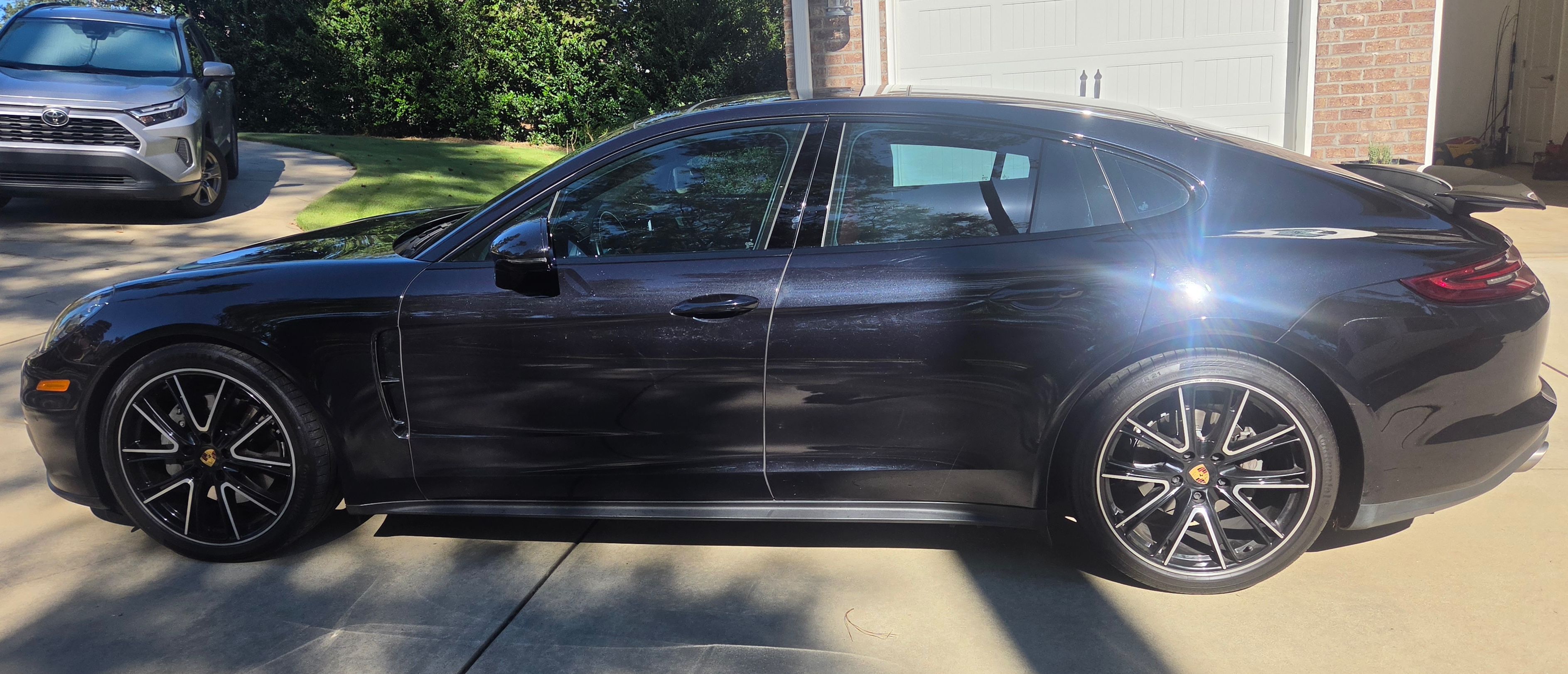 Used 2018 Porsche Panamera 4S AWD/4WD image 1