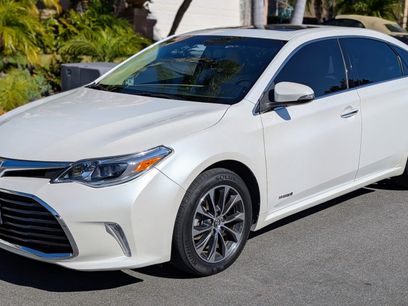 Used 2016 Toyota Avalon XLE Premium