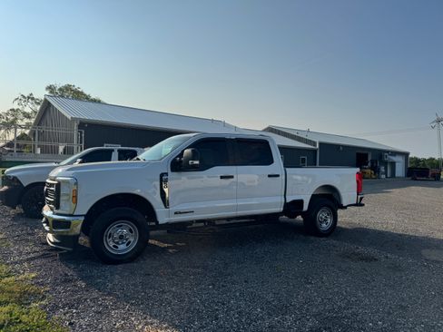 Used 2024 Ford F250 XL w/ XL Driver Assist Package image 9