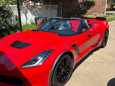 Used 2016 Chevrolet Corvette Z06 image 2