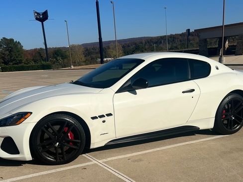 Used 2018 Maserati GranTurismo Sport image 1