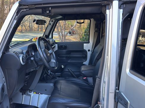 Used 2008 Jeep Wrangler Unlimited Sahara w/ Trailer Tow Group image 5